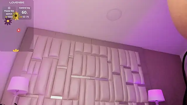 ChloeCartier webcam