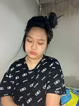 Almira6868 webcam