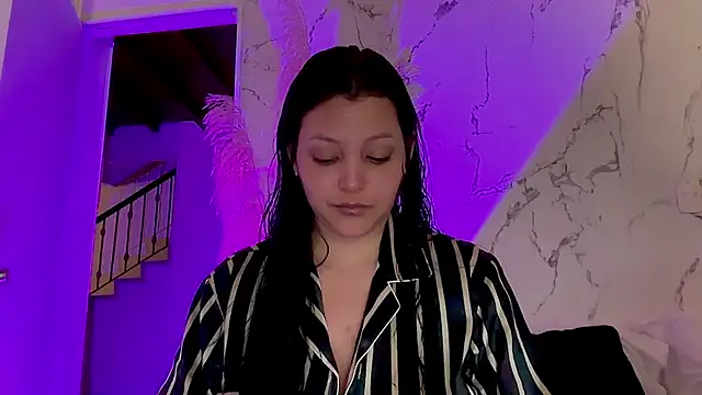 MarcellaGriffin webcam
