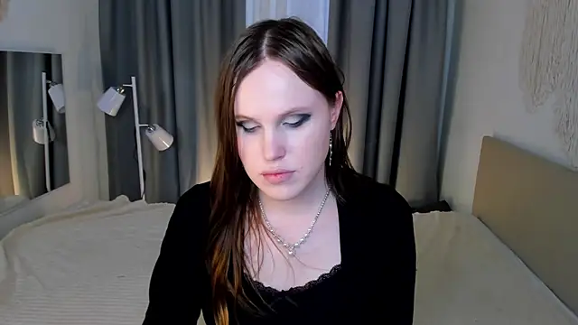 EffieMinki webcam