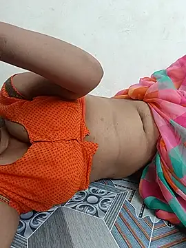 Menka_cut34 webcam