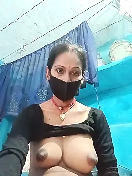Nandani-758 webcam