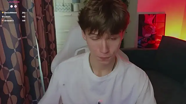 cuMte_boy webcam
