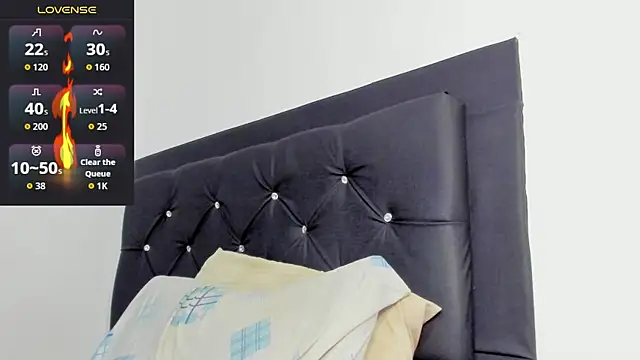 santi_brown webcam