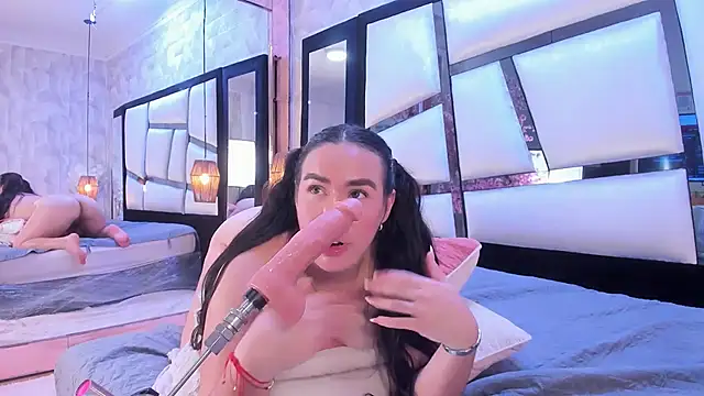TessaCooper1 webcam