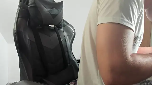leo030809 webcam