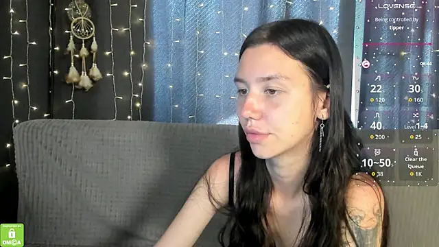 Amelia_skyy webcam