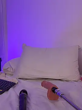 aurora_divine live cam on StripChat