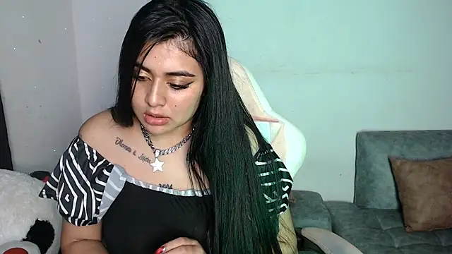 sophiadaza666 live cam on StripChat