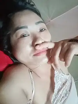 Pivi12 live cam on StripChat