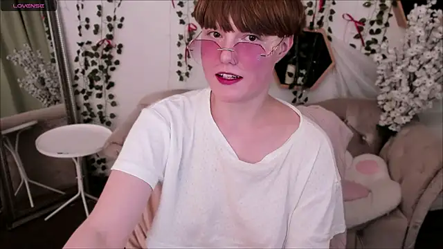 DreamyLuna webcam