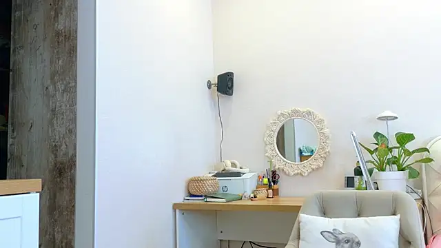 LadySweetWife webcam
