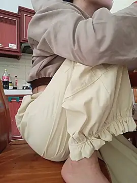 Linda-yiyi webcam