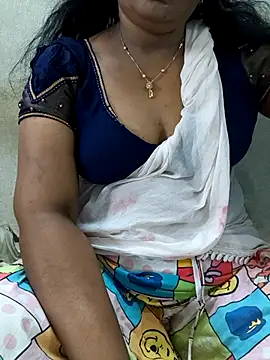 MaaliiiPonuTamil webcam