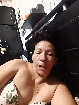 Antonela45 webcam