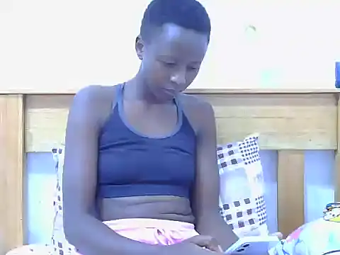 zuhura69 webcam