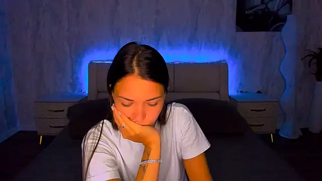 AlexaBarkley webcam