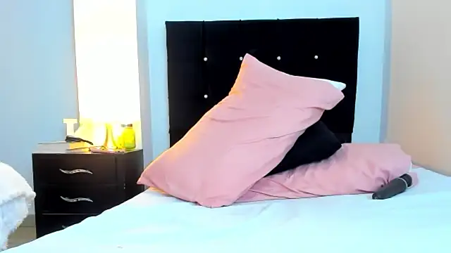 kathyajhonss webcam