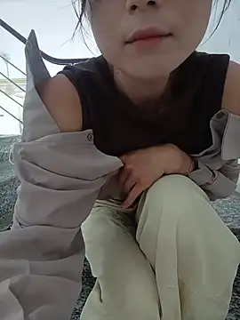 Linda-yiyi webcam