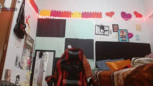 Saray_extrovert_ webcam