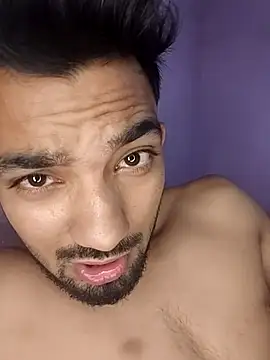ItsPlayboy031 webcam