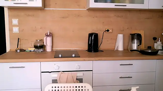 ElenaMonroe webcam