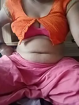 Menka_cut34 webcam