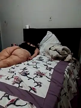 MegaAssMature webcam
