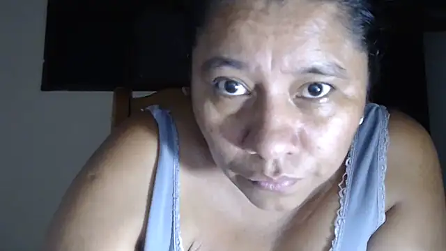 adrixxx38 webcam