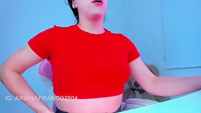 Ariana_f webcam