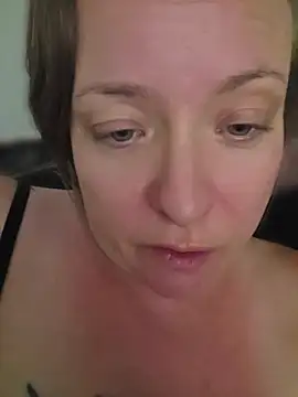 julimonroe webcam