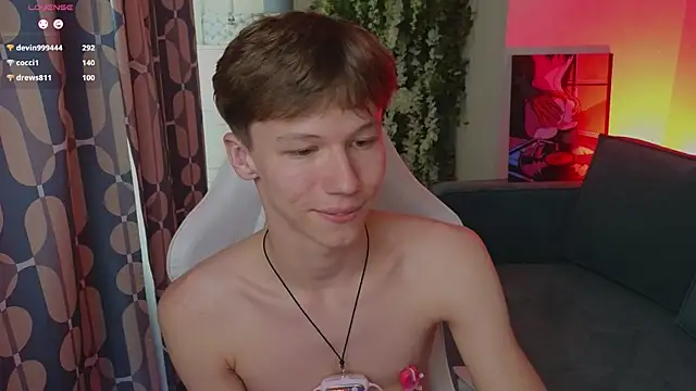 cuMte_boy webcam