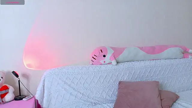 peachiee_ webcam