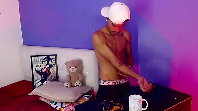 Angel_foxc13 webcam