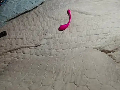 Hilarybunnyy webcam
