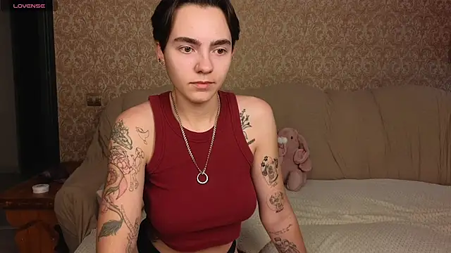 Lilihere_ webcam