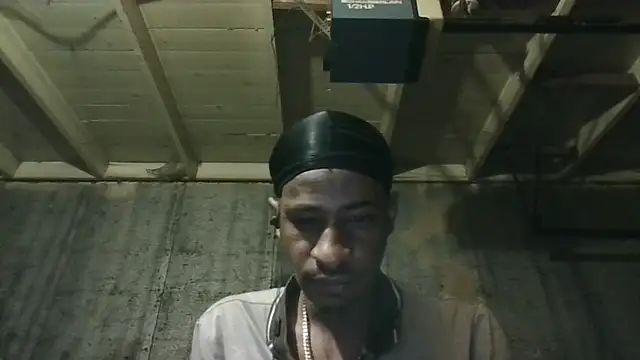 Leo99842 webcam