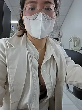 HinaLovely webcam