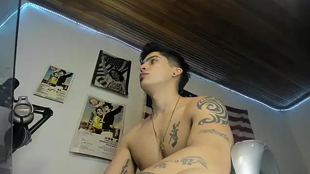 charlie_hotxxx webcam