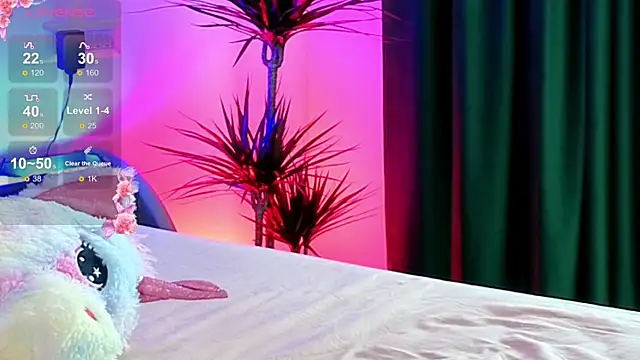 EllaEden webcam