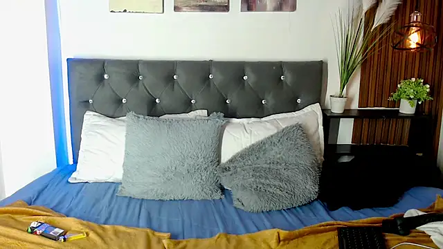 emma_cut3_ webcam