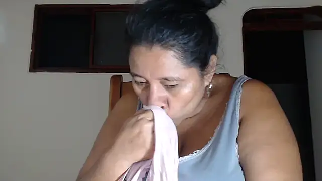 adrixxx38 webcam