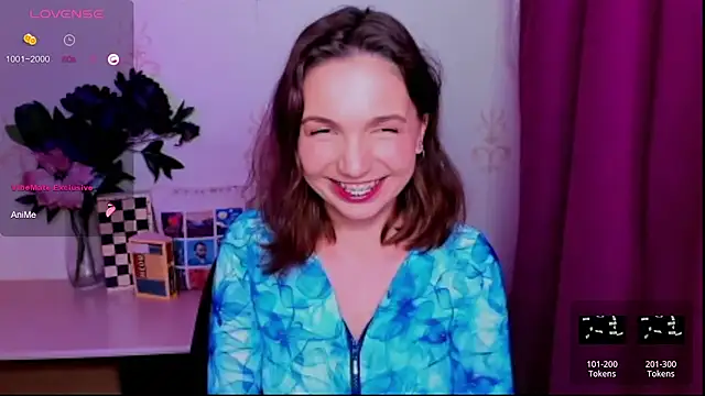 KindHazelHere_ webcam