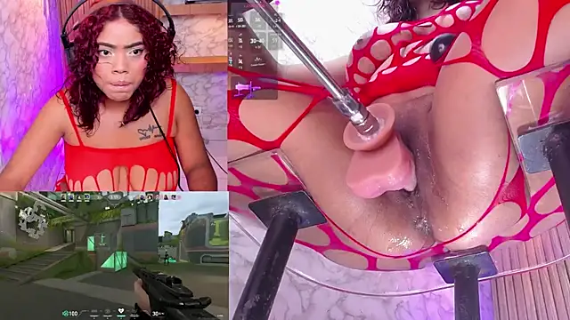 NinaCapelli webcam