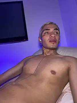 santikhalifa webcam