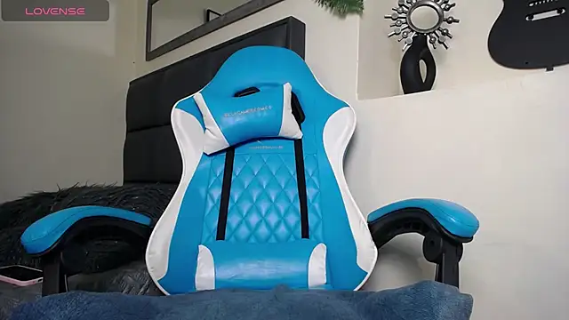 Julieta_Parker webcam