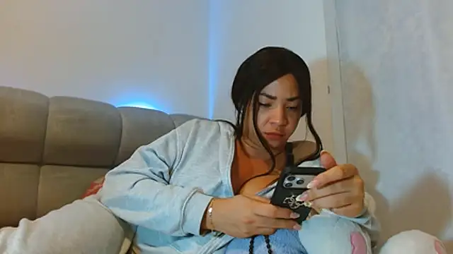 Kylie_martinez live sex cam