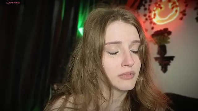 EllieMori_ webcam