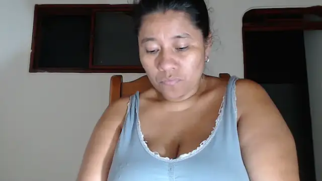 adrixxx38 webcam