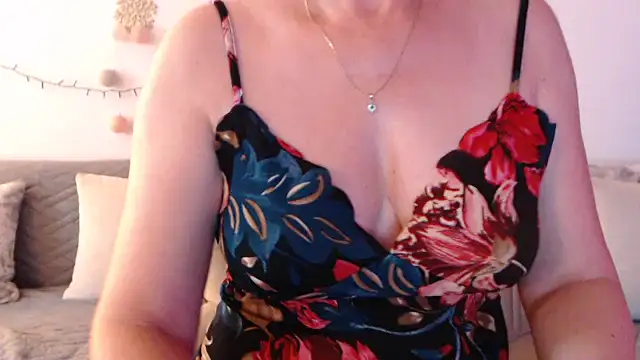 YourfantasyGiuly webcam